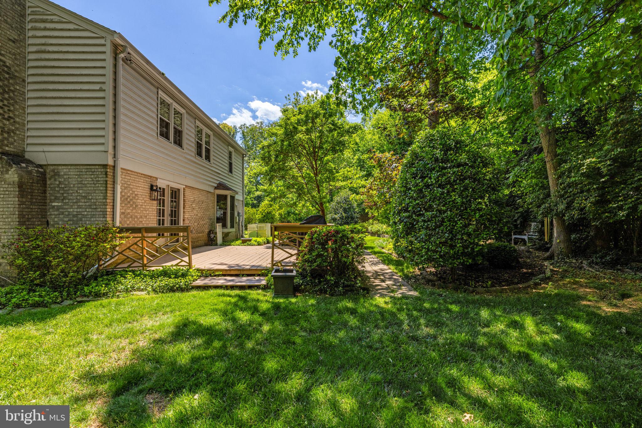 VIENNA OAKS - Residential