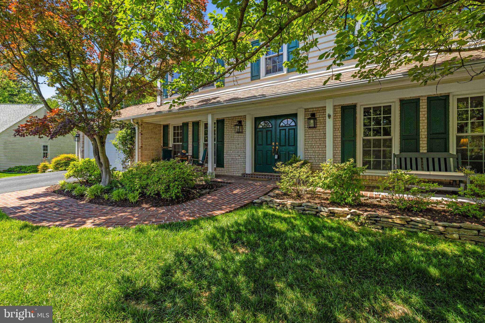 VIENNA OAKS - Residential