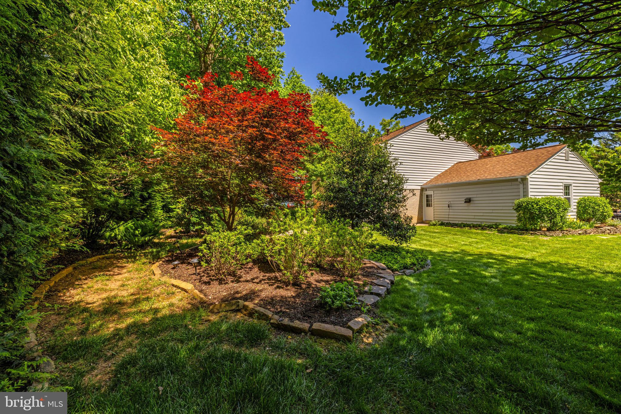 VIENNA OAKS - Residential