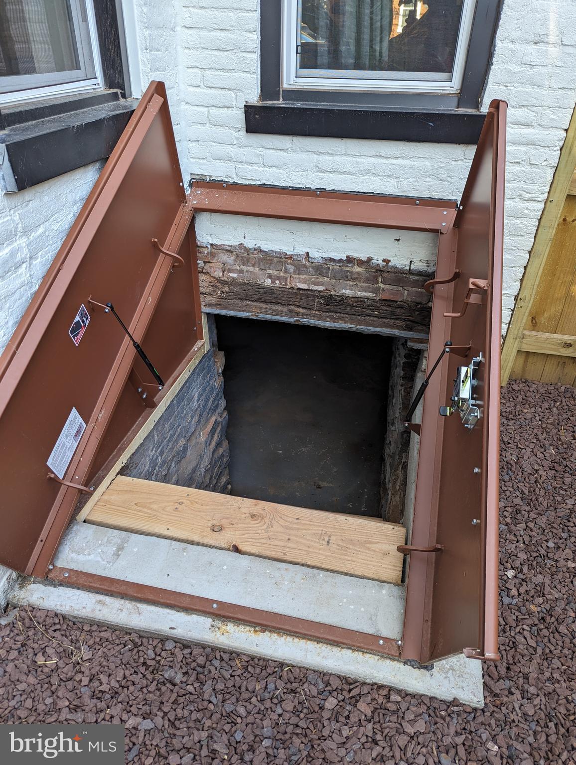 6TH WARD - Residential Lease