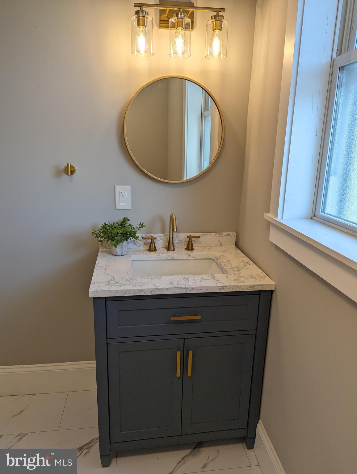 6TH WARD - Residential Lease