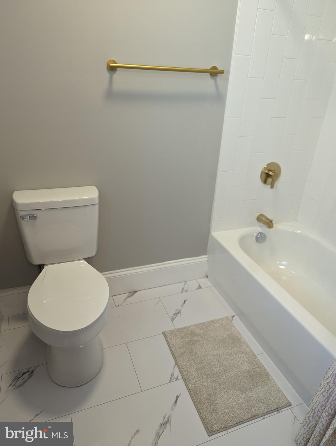 6TH WARD - Residential Lease