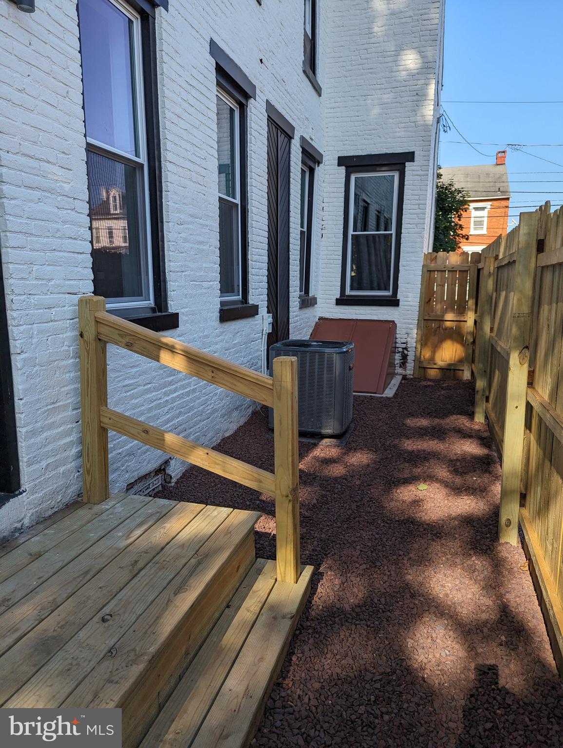 6TH WARD - Residential Lease