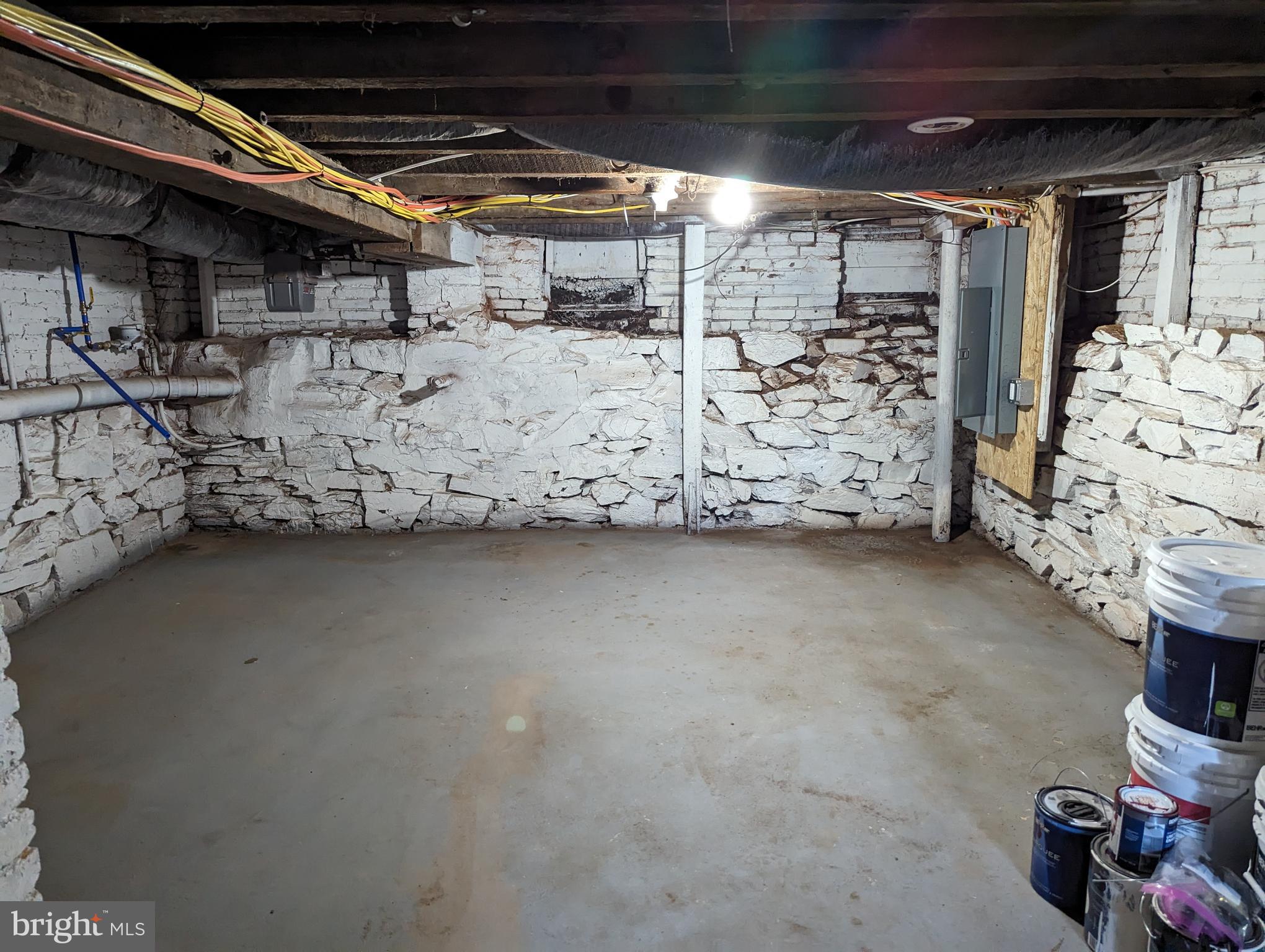 6TH WARD - Residential Lease