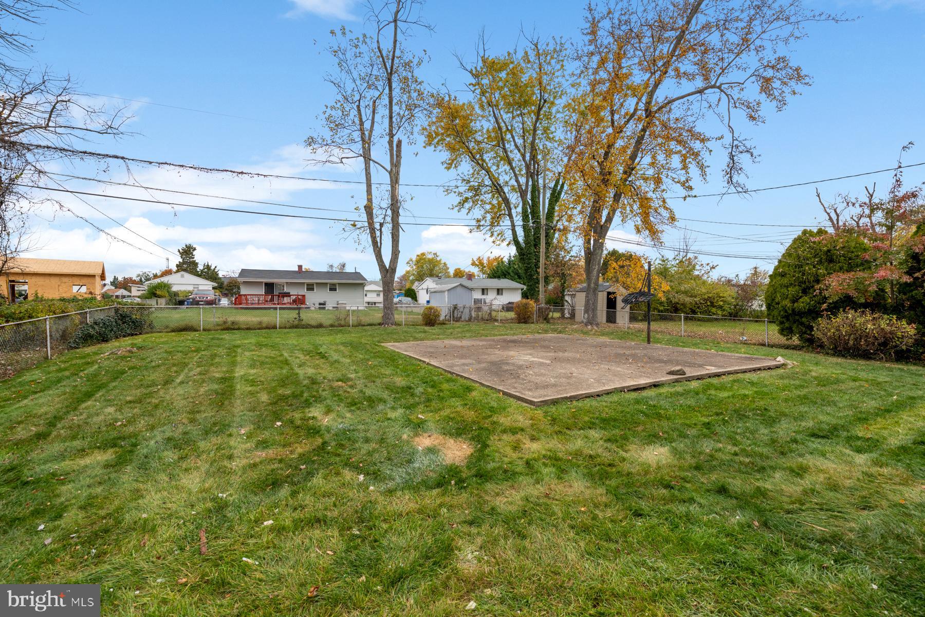 WINDSOR  MILL - Residential