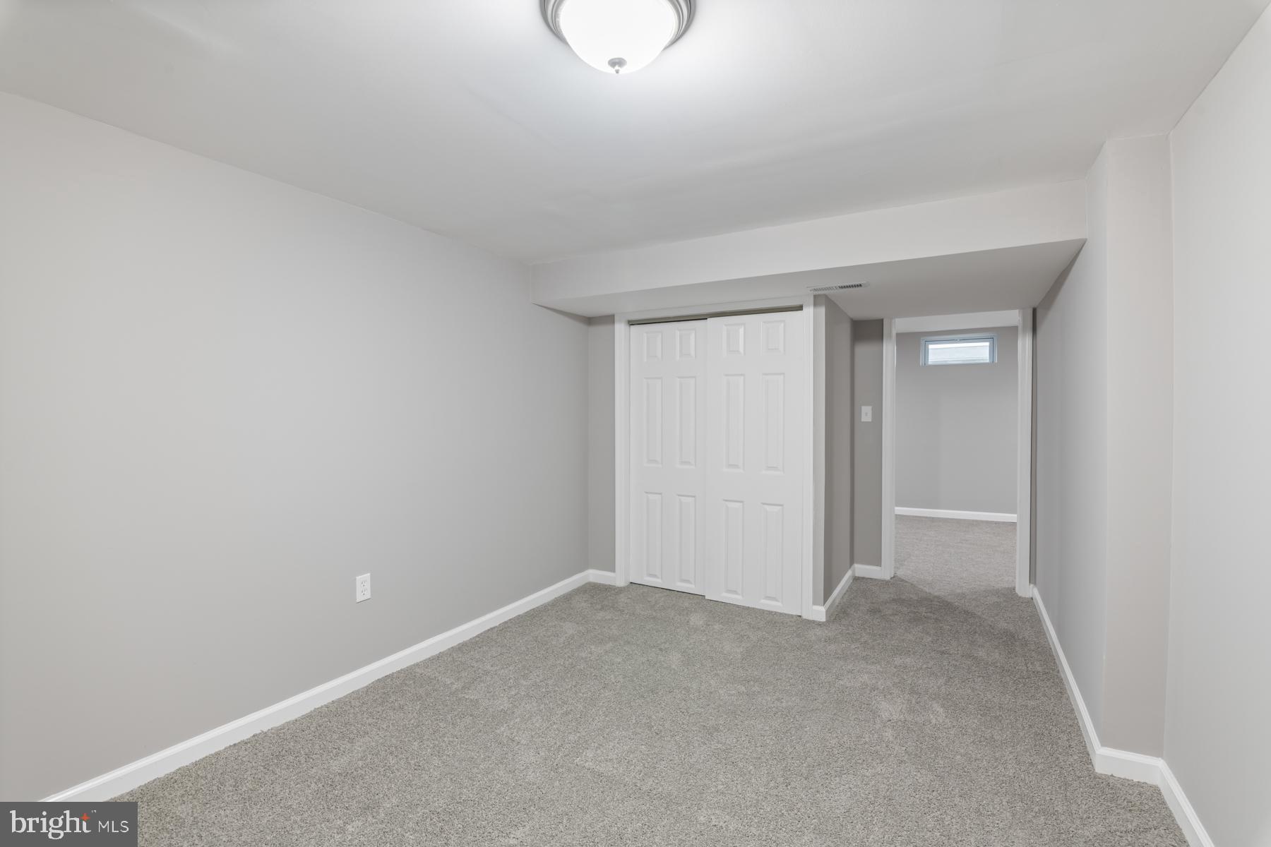 WINDSOR  MILL - Residential