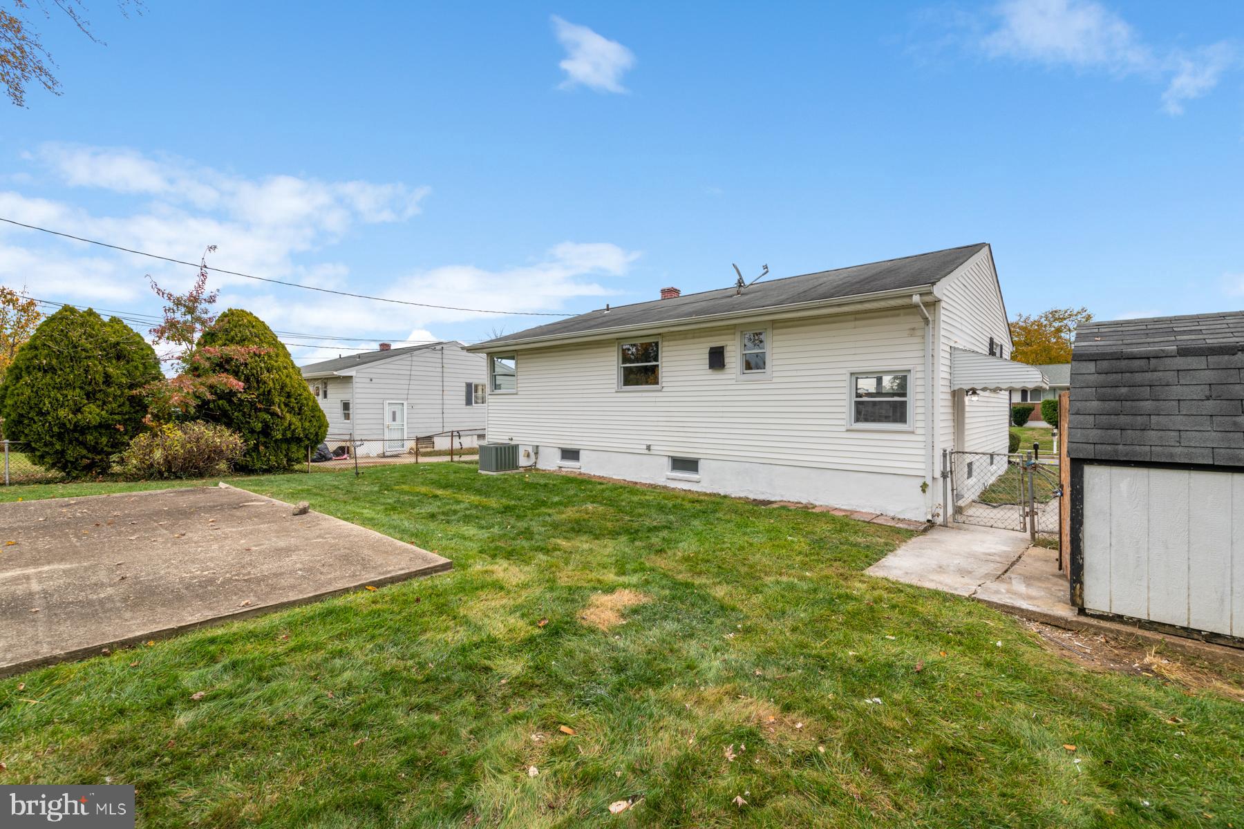 WINDSOR  MILL - Residential