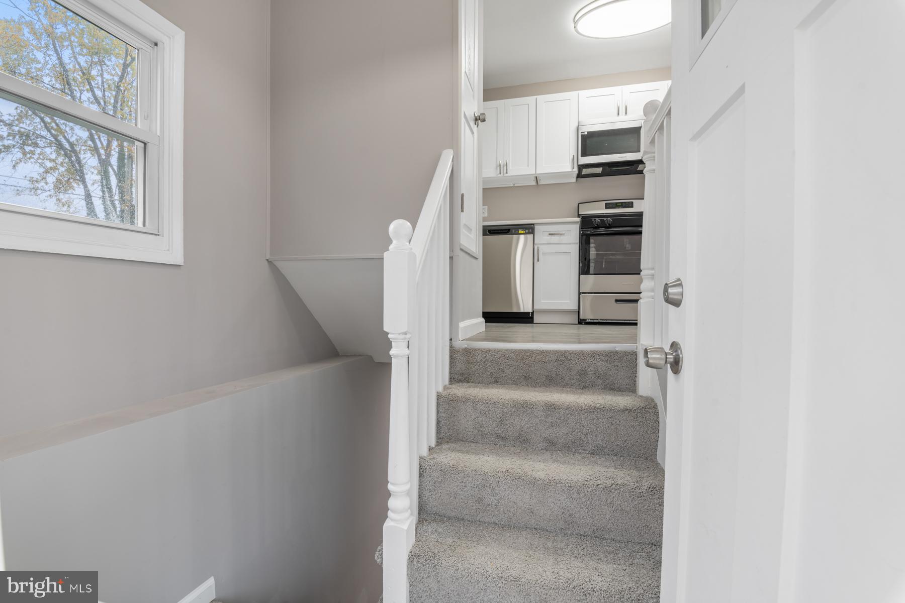 WINDSOR  MILL - Residential