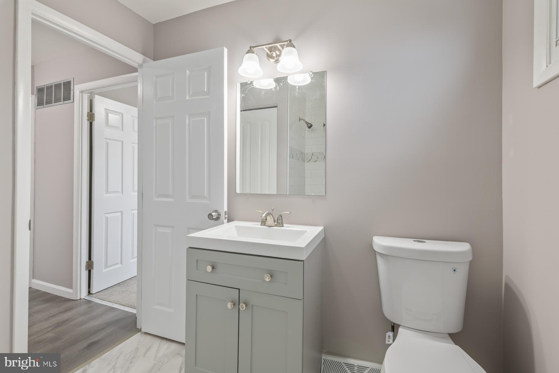 WINDSOR  MILL - Residential