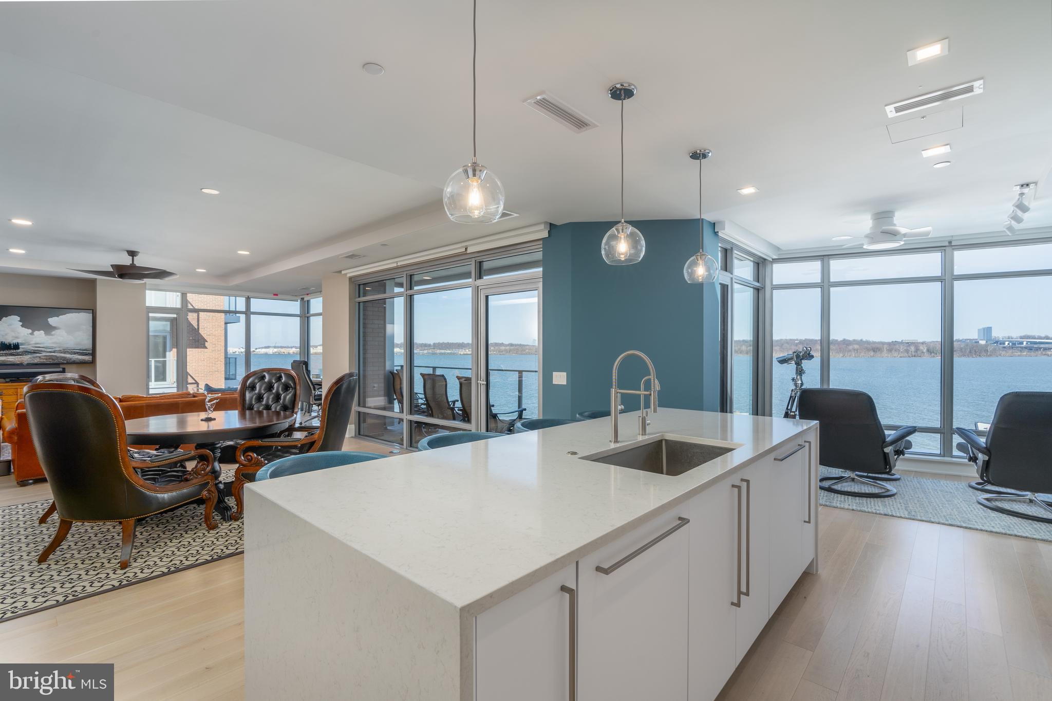 ROBINSON LANDING - Residential