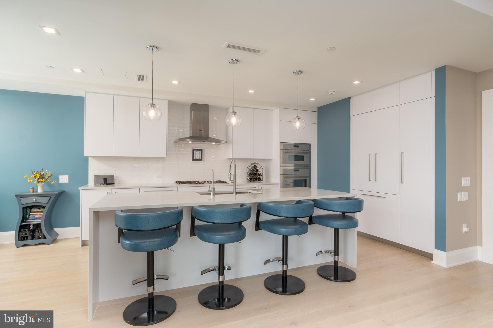 ROBINSON LANDING - Residential