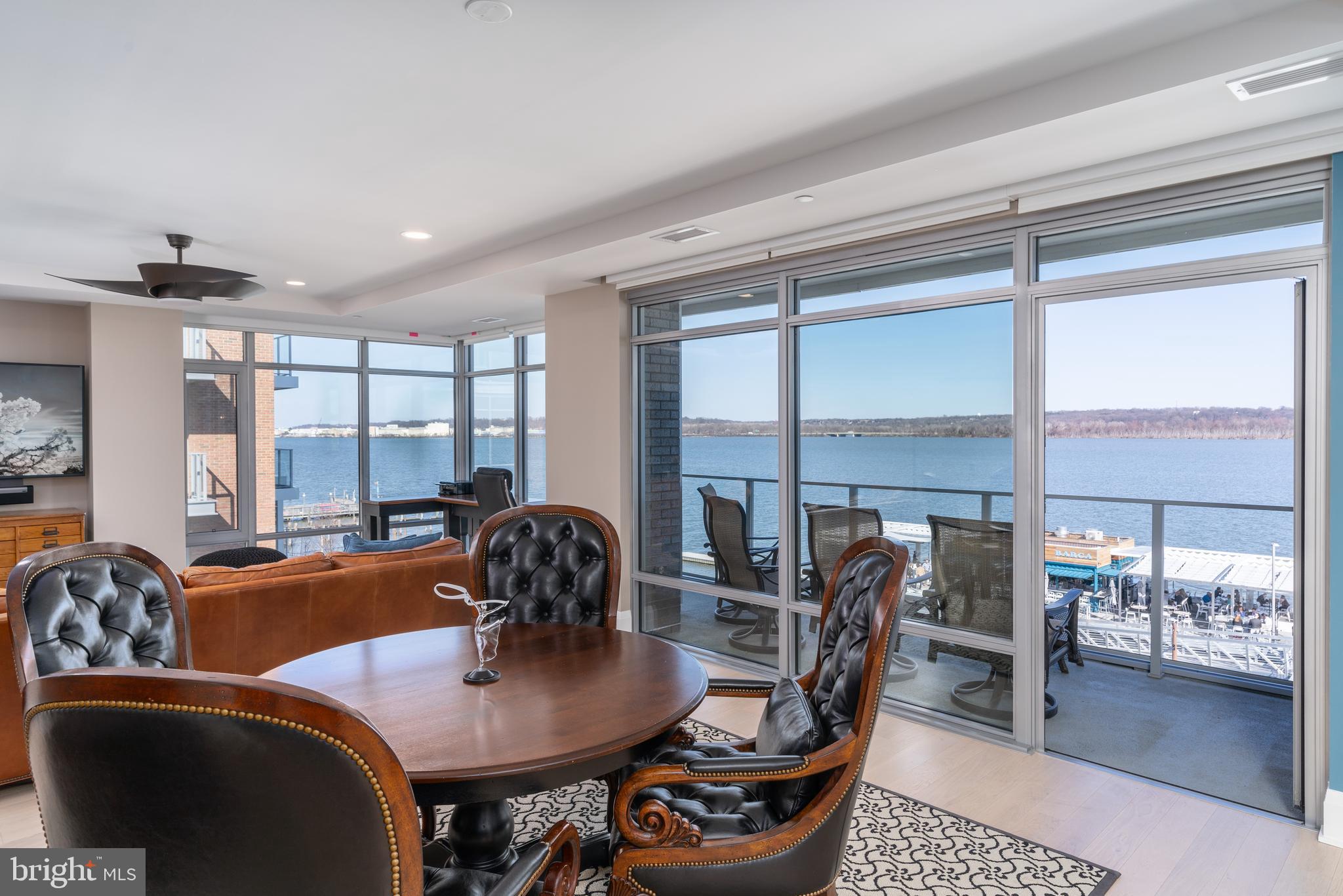 ROBINSON LANDING - Residential