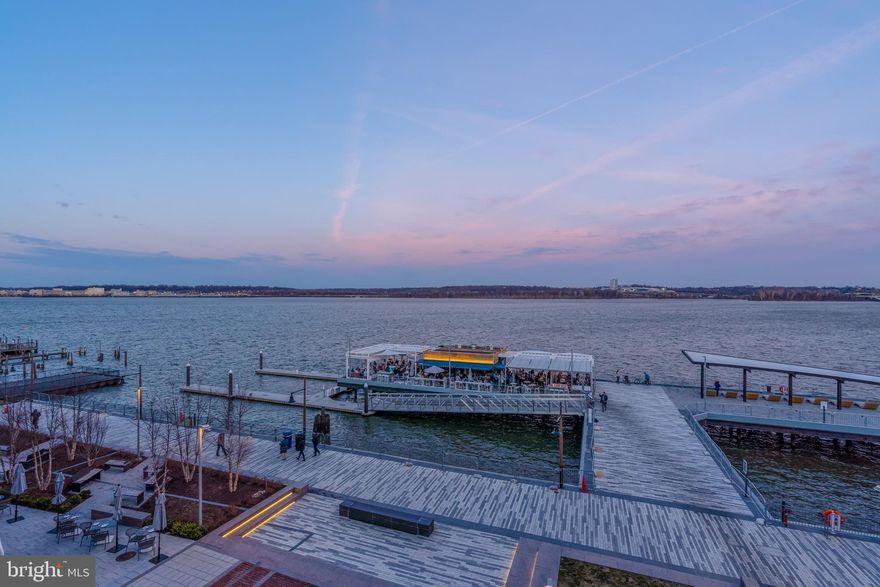 Wonderful Robinson Landing Condo! FOR COMP PURPOSES ONLY