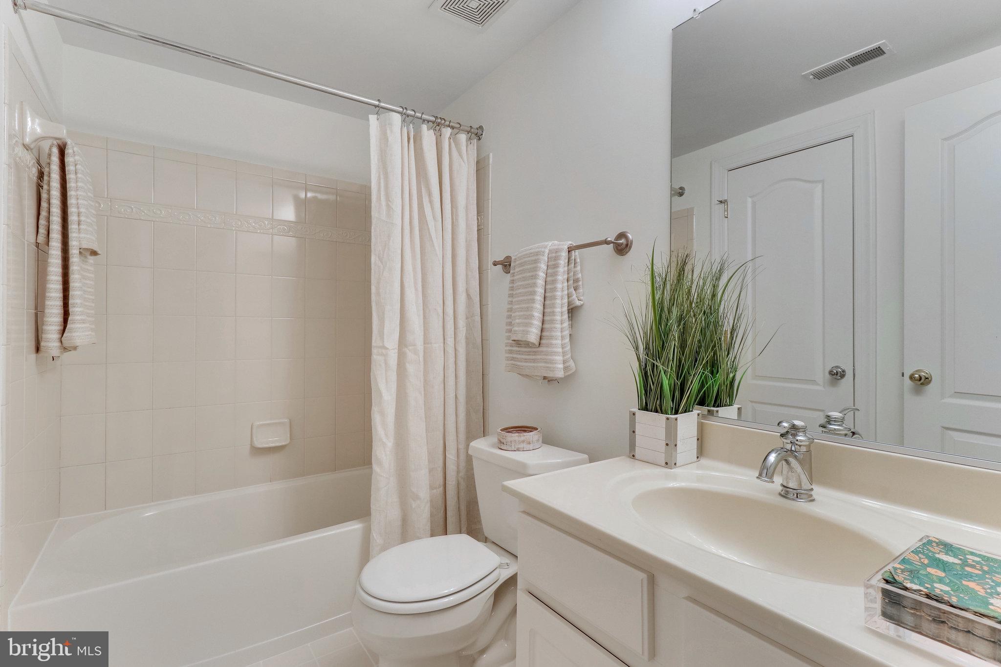 WAKEFIELD FOREST - Residential