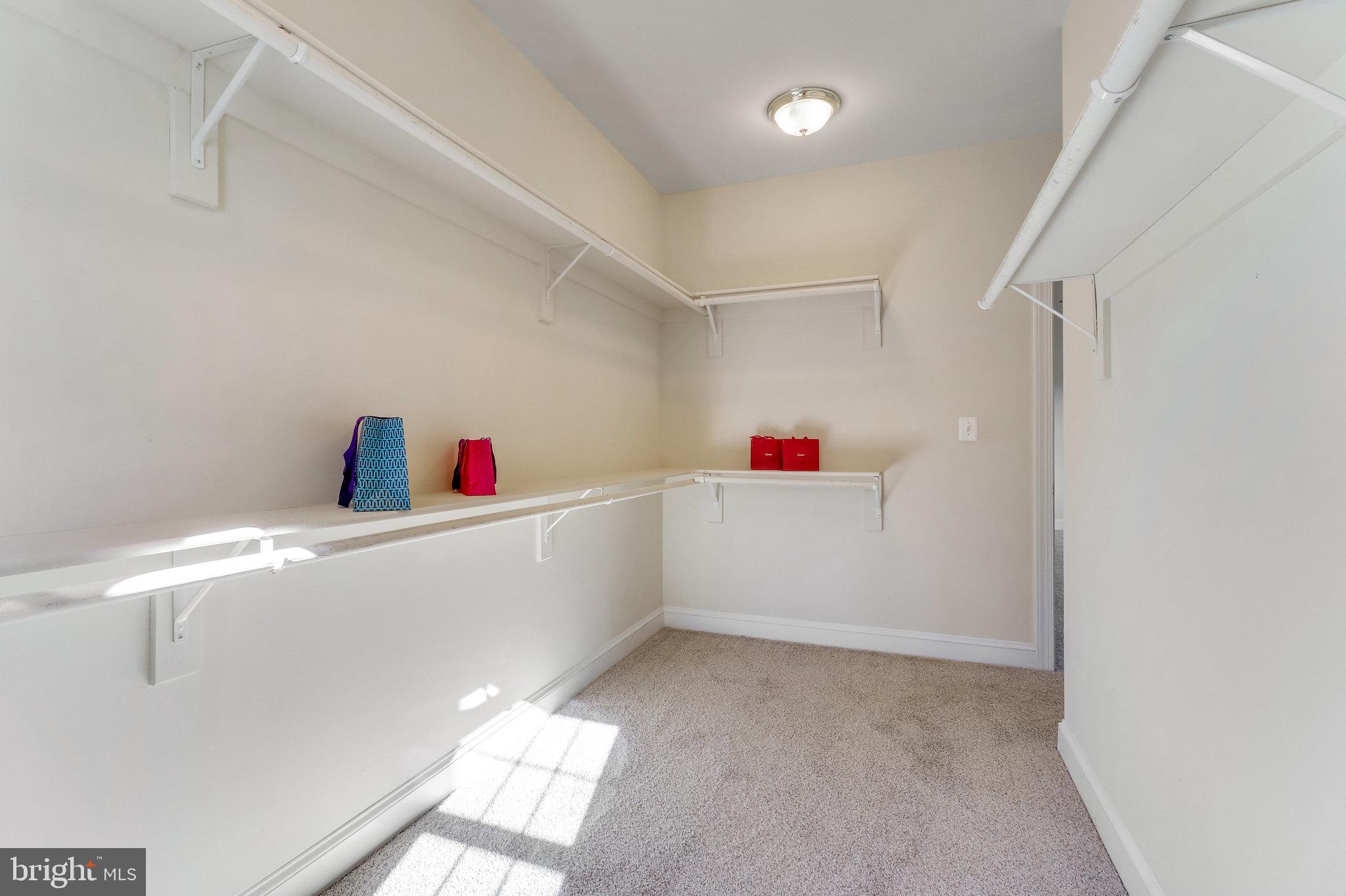 WAKEFIELD FOREST - Residential