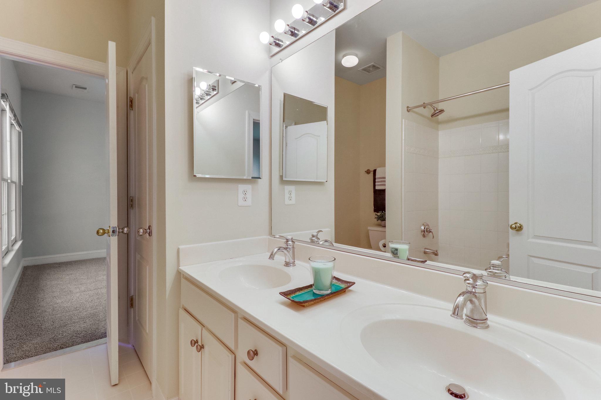 WAKEFIELD FOREST - Residential