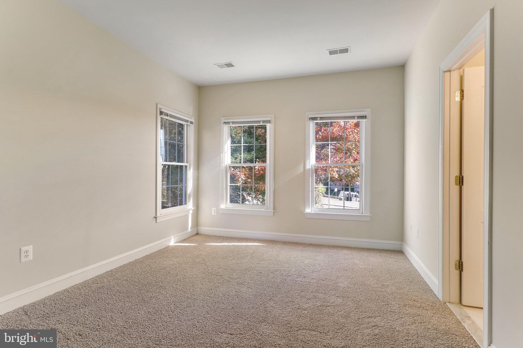 WAKEFIELD FOREST - Residential