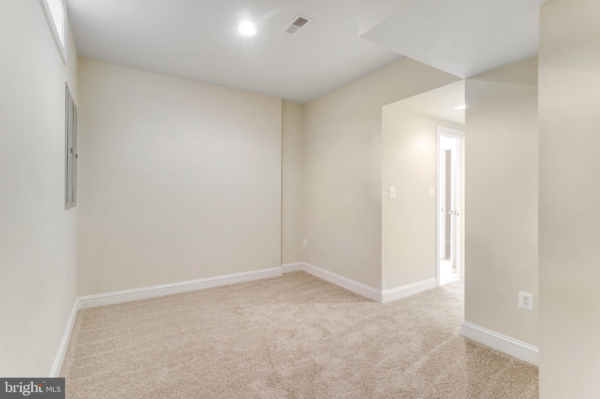 WAKEFIELD FOREST - Residential