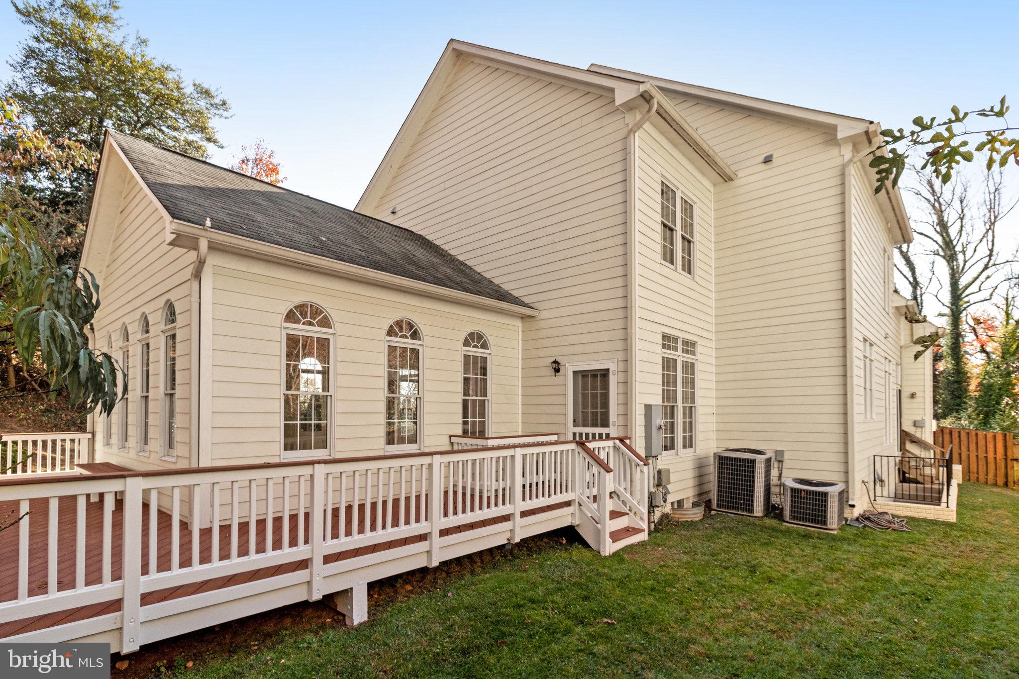 WAKEFIELD FOREST - Residential