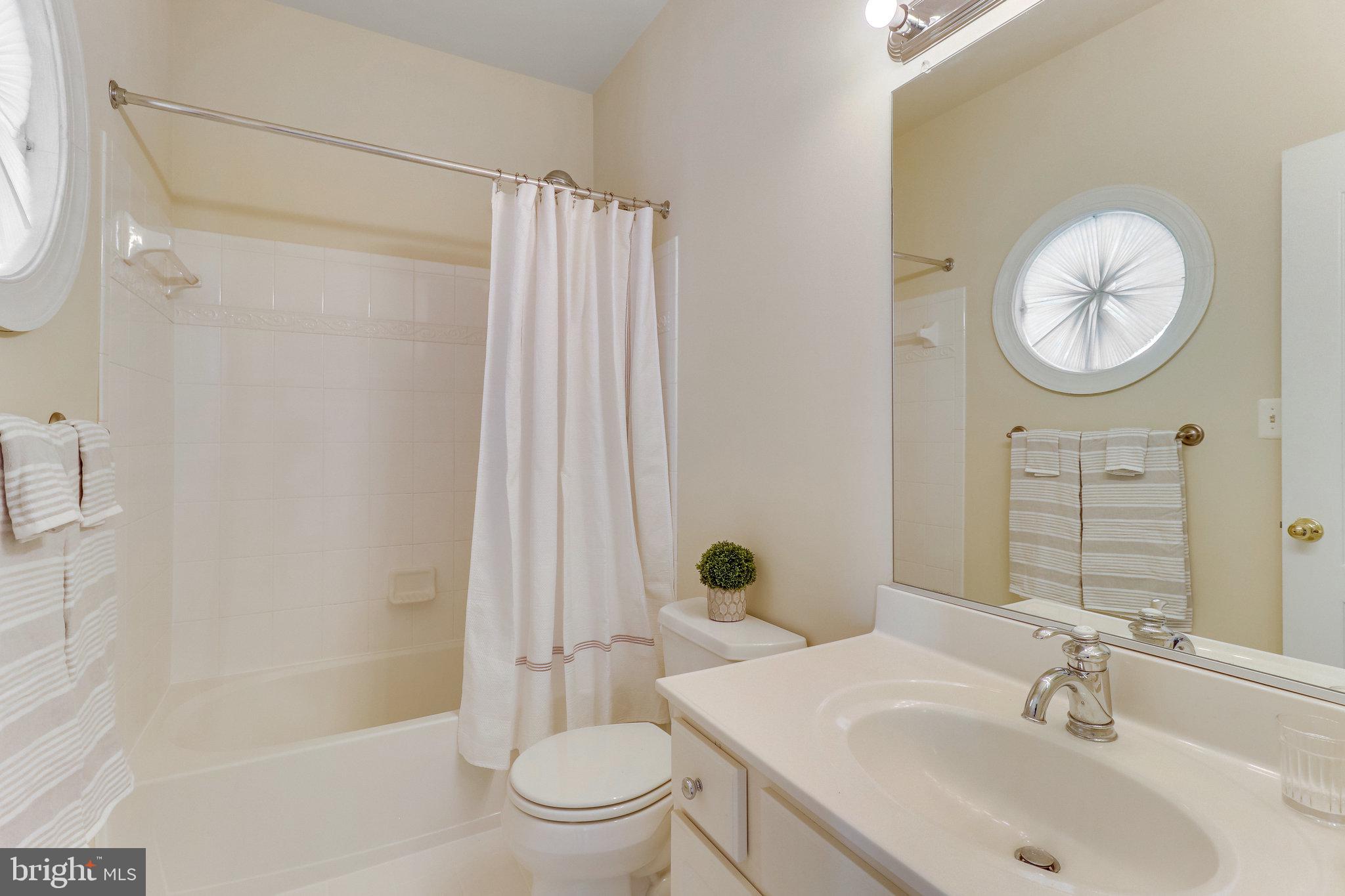 WAKEFIELD FOREST - Residential