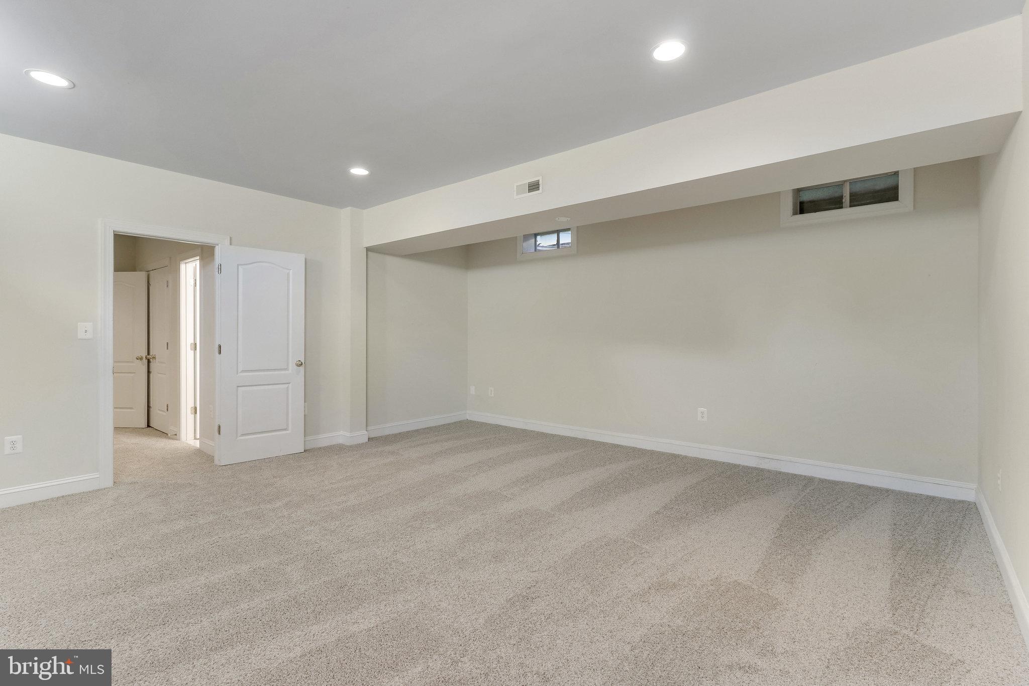 WAKEFIELD FOREST - Residential