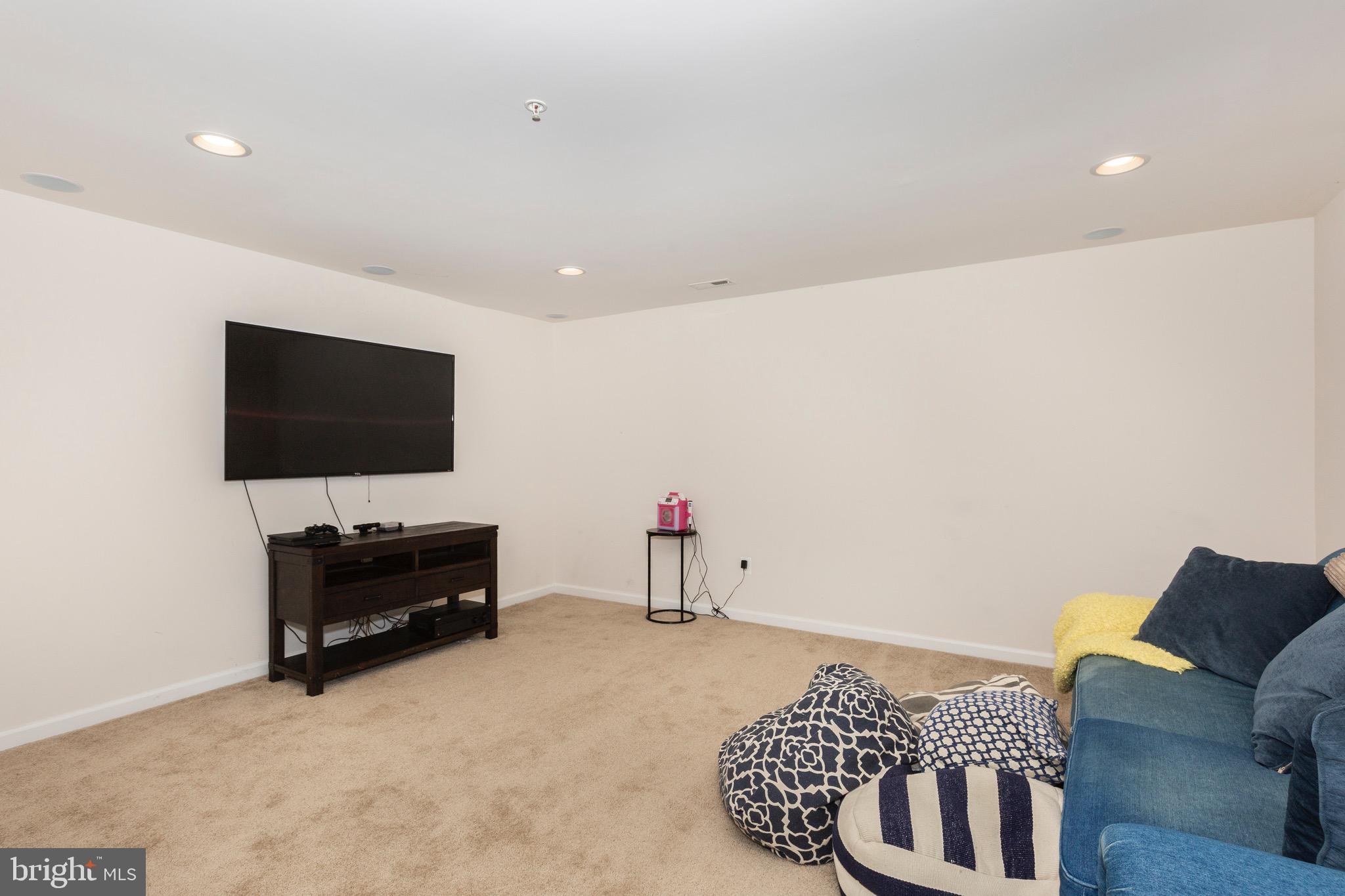 BOLTON HILL - Residential