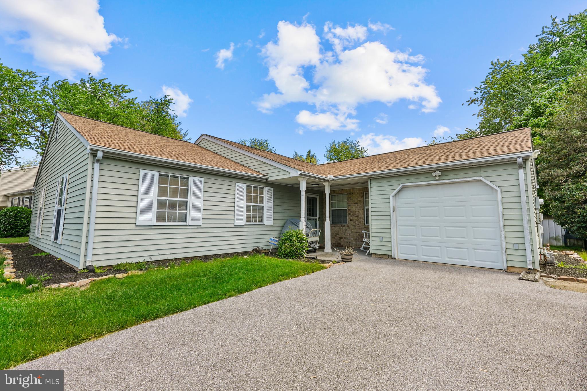 138 HUNTLEY DRIVE