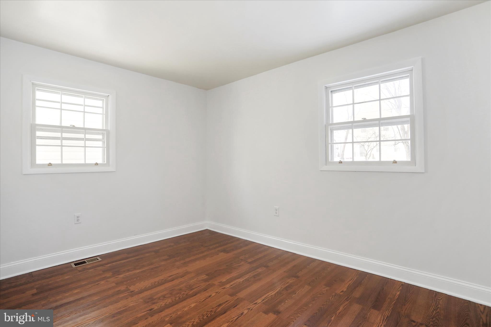 ORCHARD HILLS - Residential