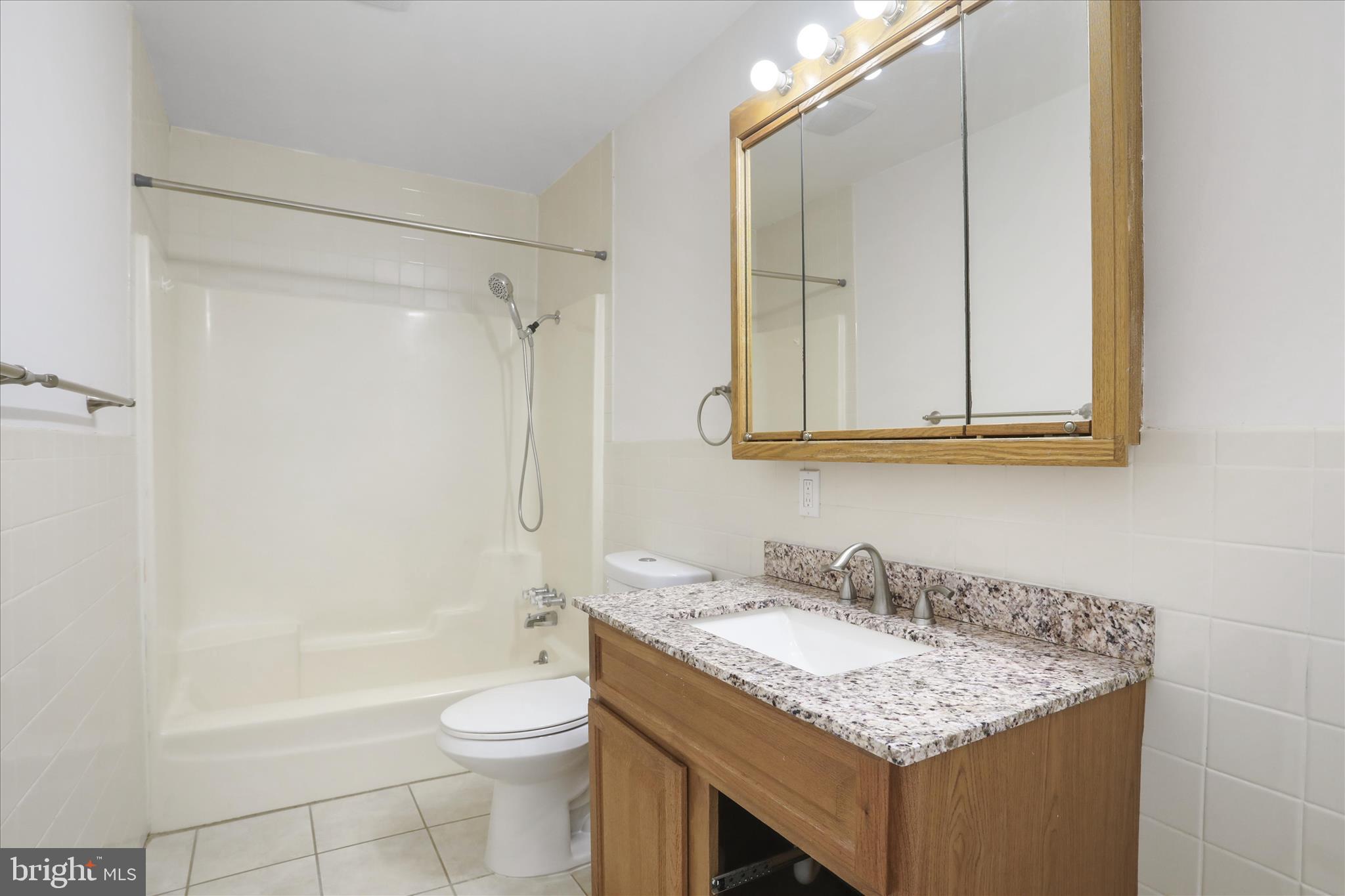 ORCHARD HILLS - Residential