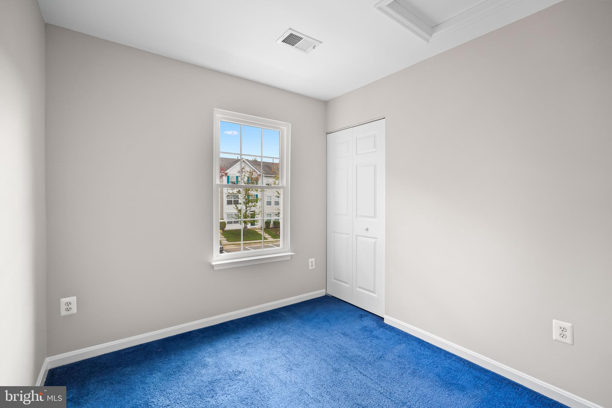 WELLINGTON/CLOVERHILL - Residential