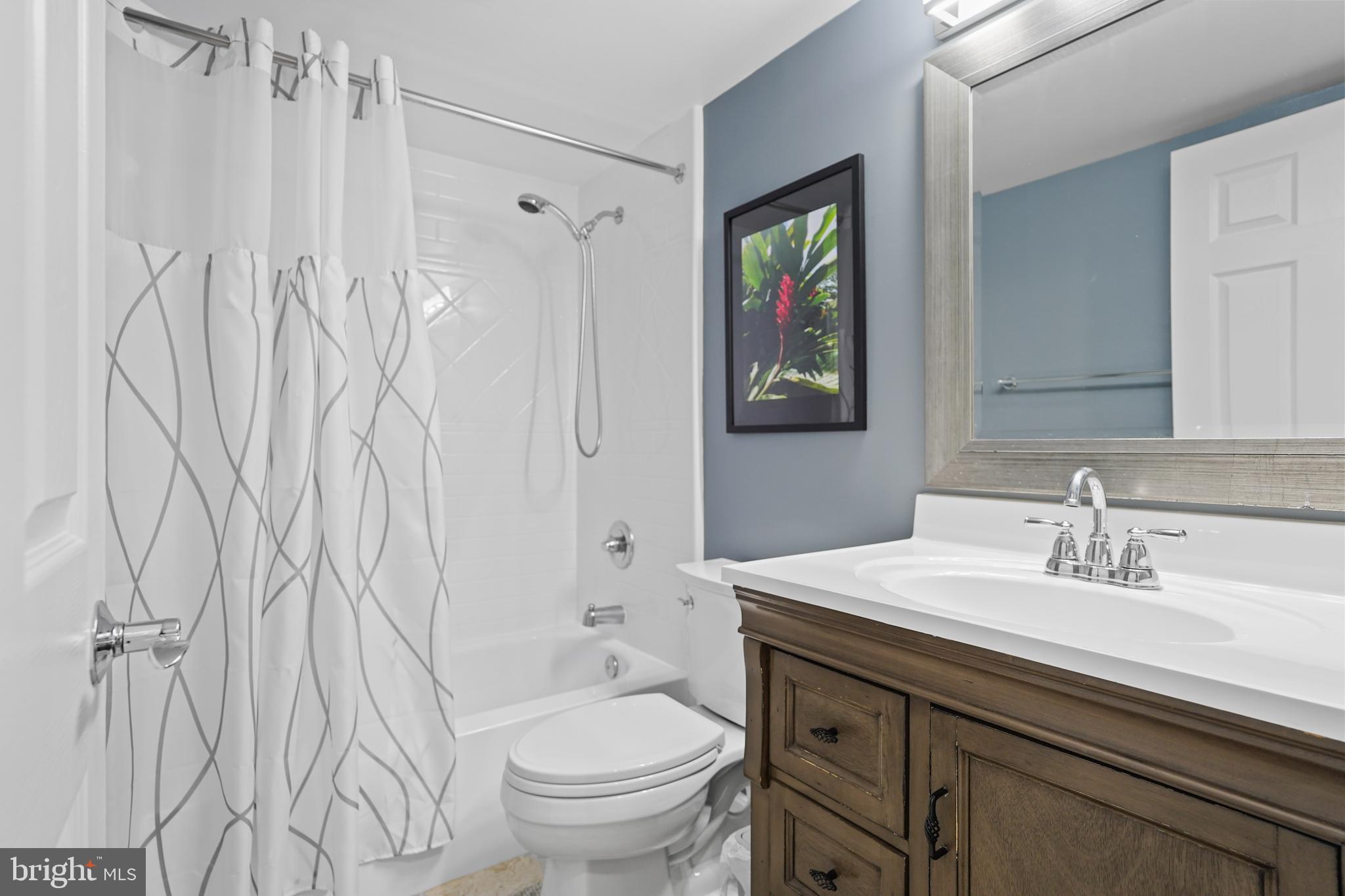 WELLINGTON/CLOVERHILL - Residential