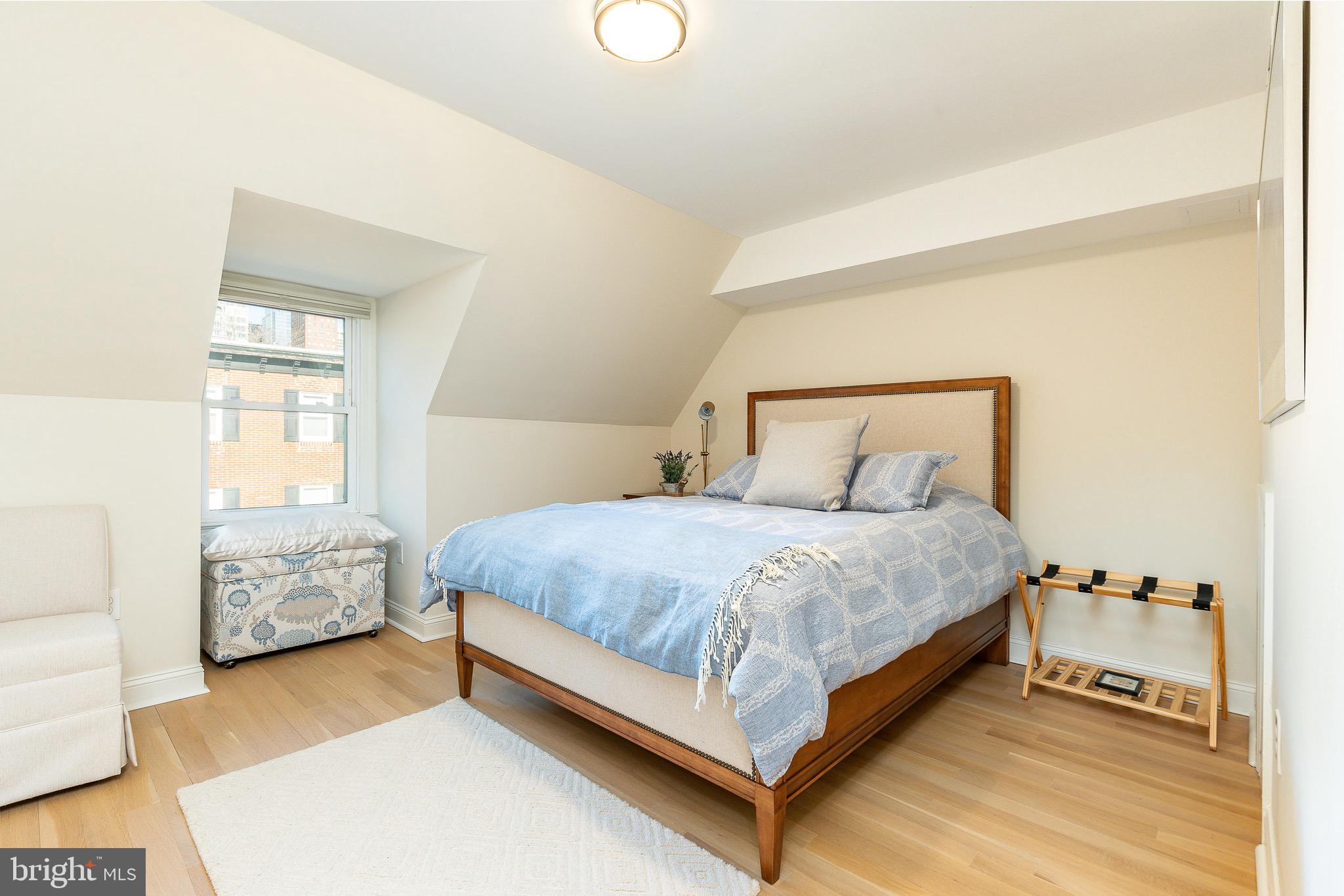 RITTENHOUSE SQUARE - Residential