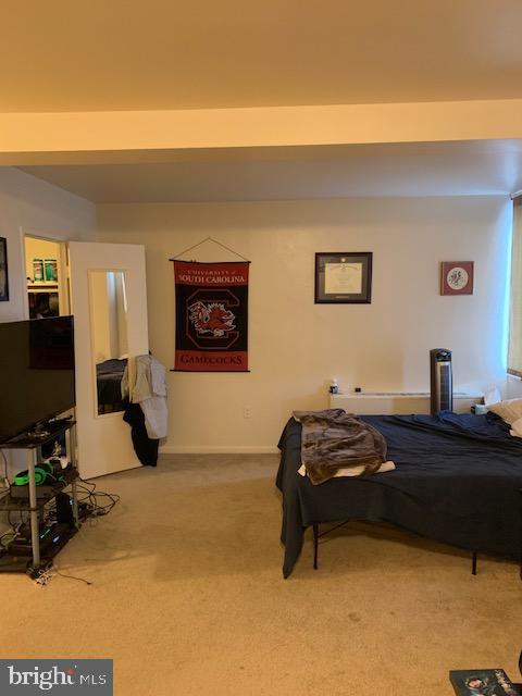 RIVER TOWERS - Residential Lease