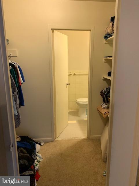 RIVER TOWERS - Residential Lease