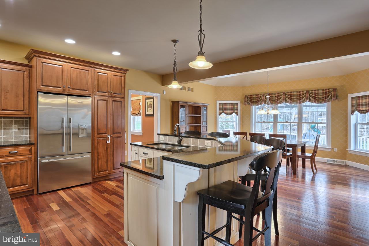 APPLE CREEK - Residential