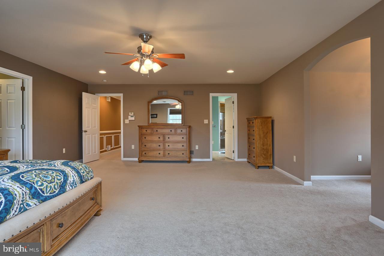 APPLE CREEK - Residential