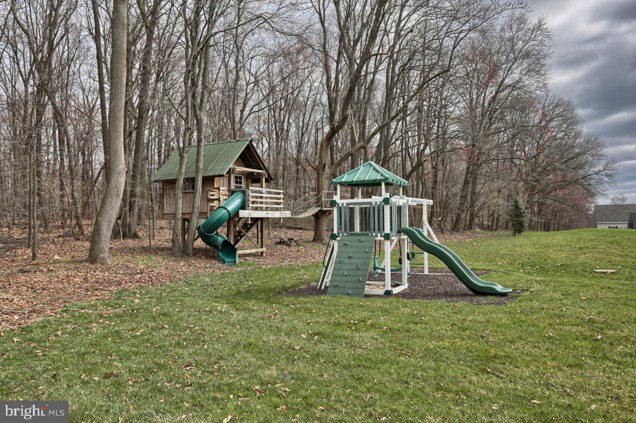 APPLE CREEK - Residential