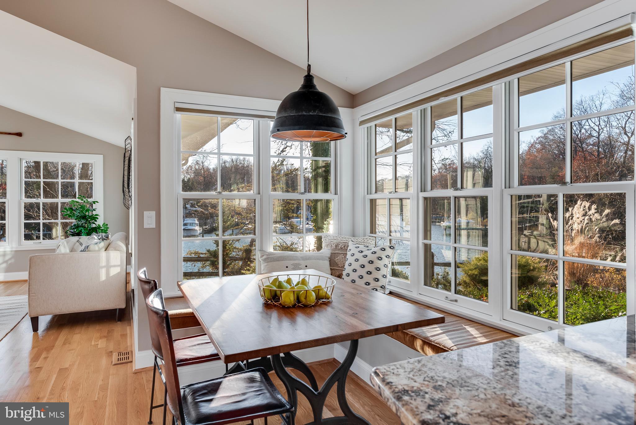 ANNAPOLIS ROADS - Residential