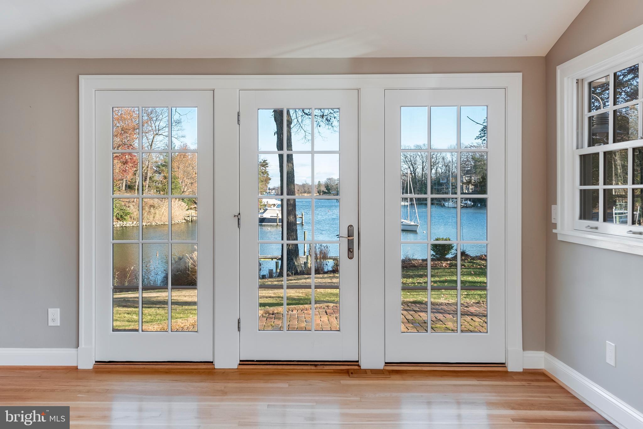 ANNAPOLIS ROADS - Residential