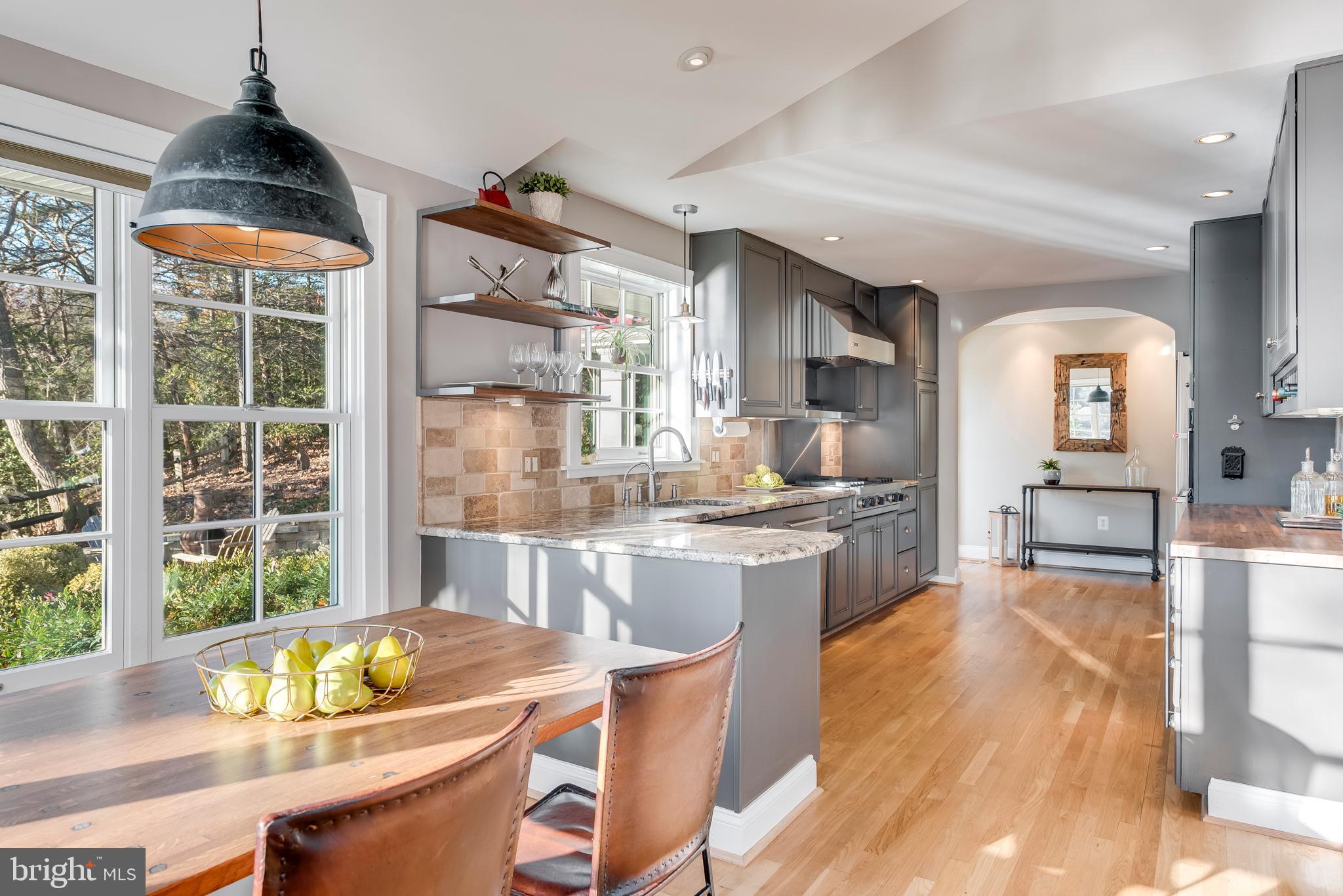 ANNAPOLIS ROADS - Residential