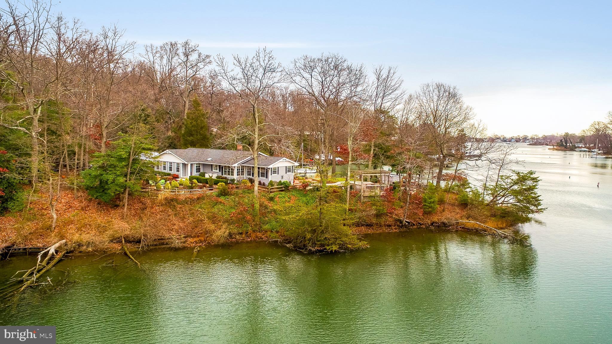 ANNAPOLIS ROADS - Residential