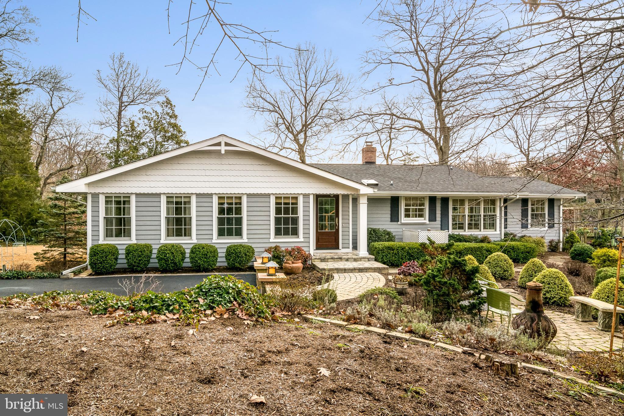 ANNAPOLIS ROADS - Residential