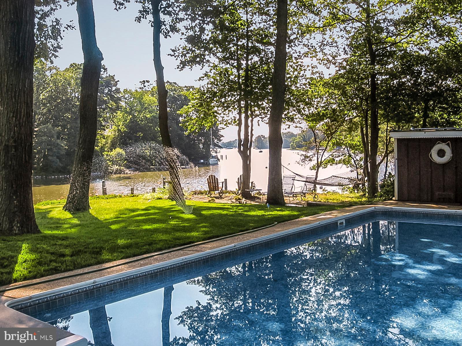 ANNAPOLIS ROADS - Residential