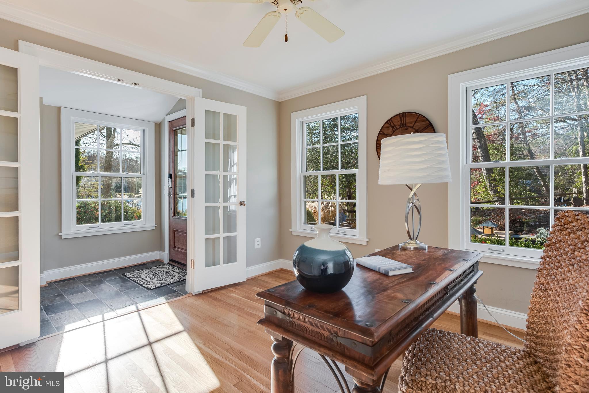 ANNAPOLIS ROADS - Residential