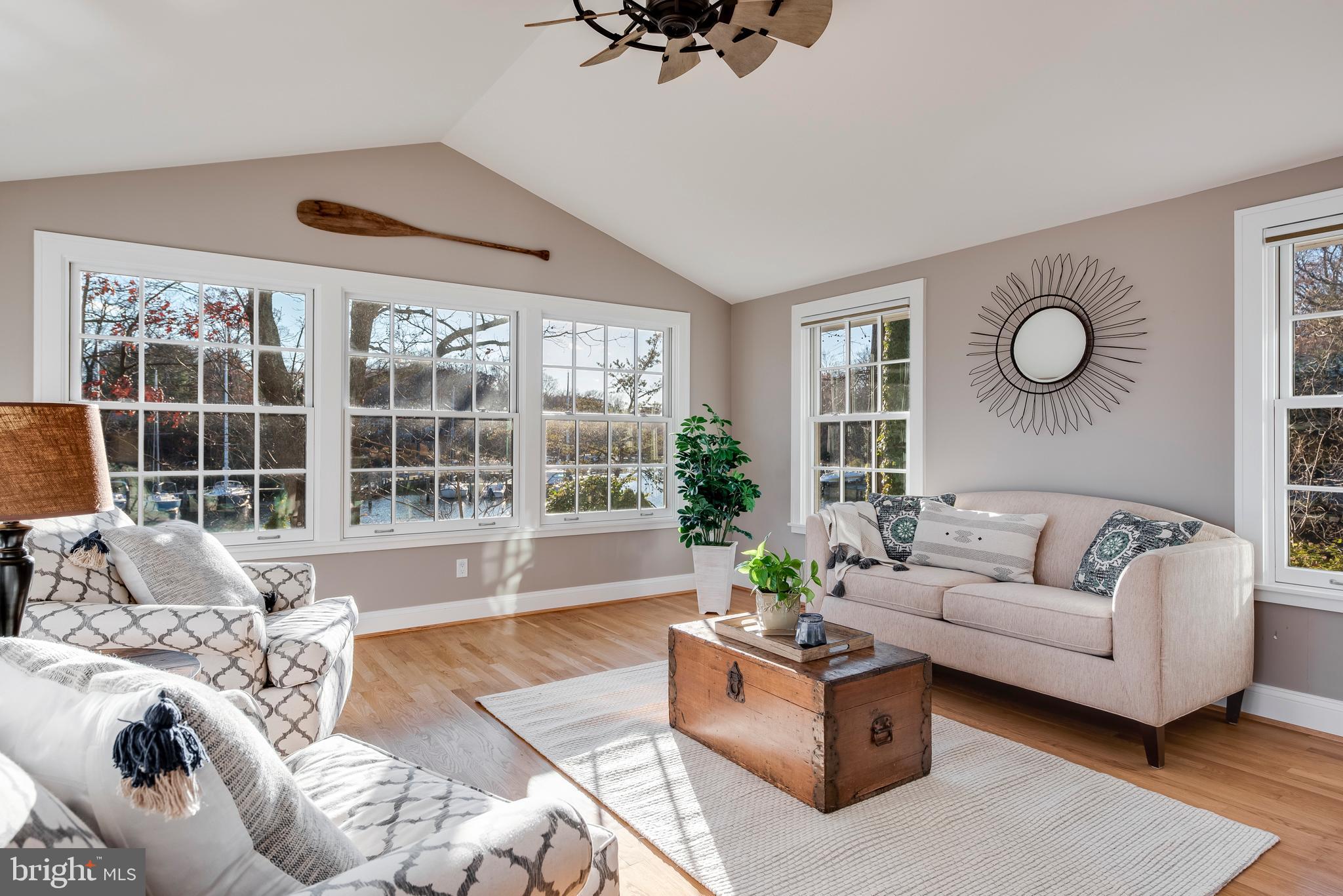 ANNAPOLIS ROADS - Residential