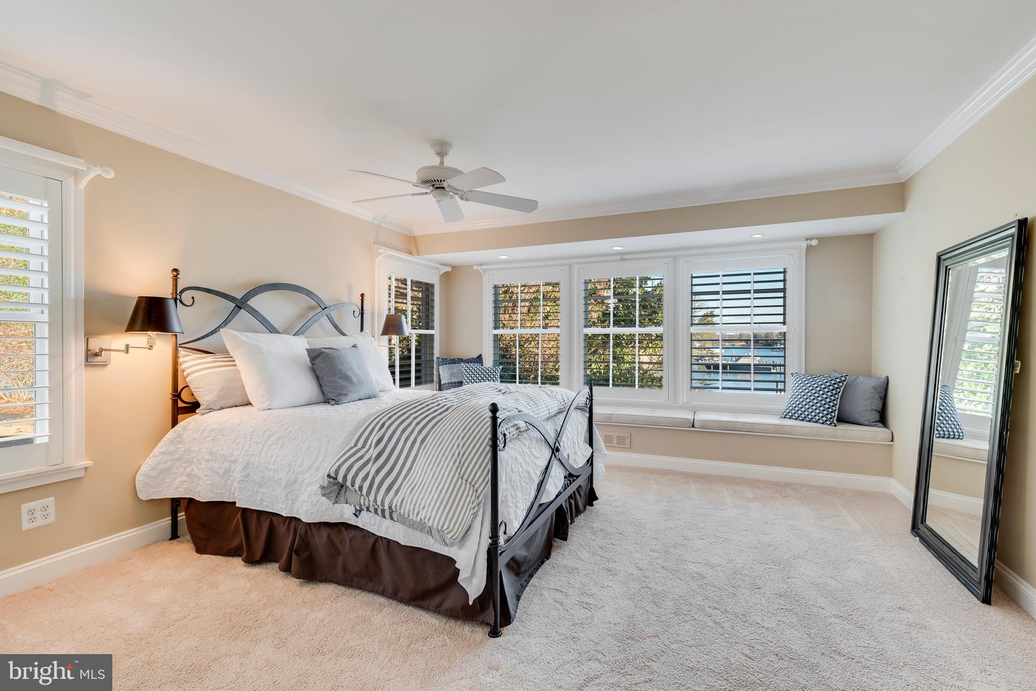 ANNAPOLIS ROADS - Residential