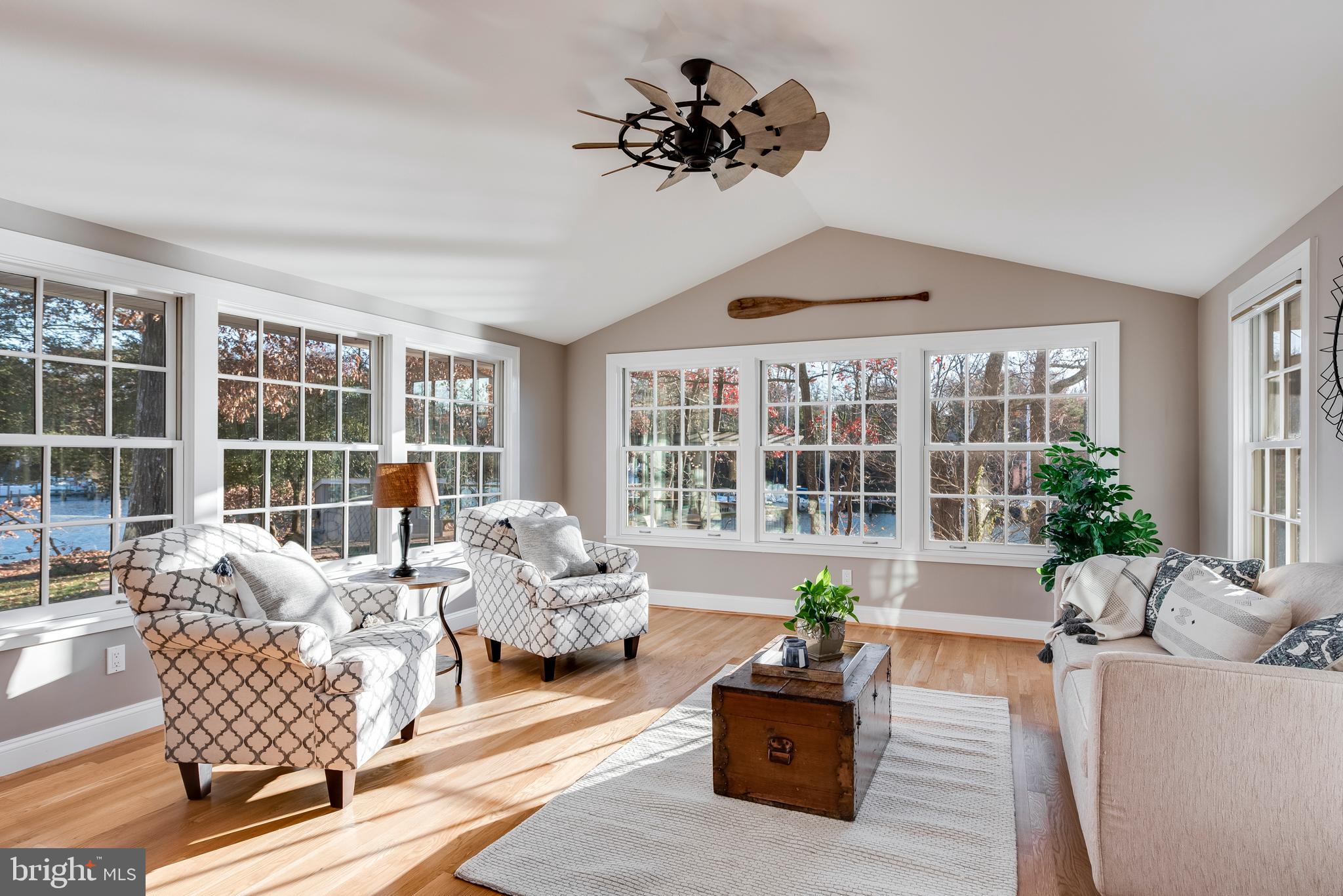 ANNAPOLIS ROADS - Residential