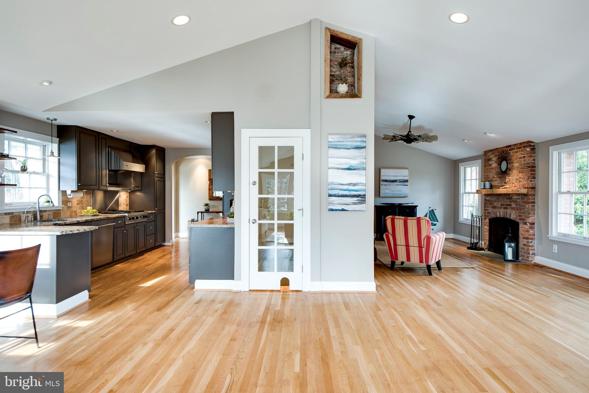 ANNAPOLIS ROADS - Residential