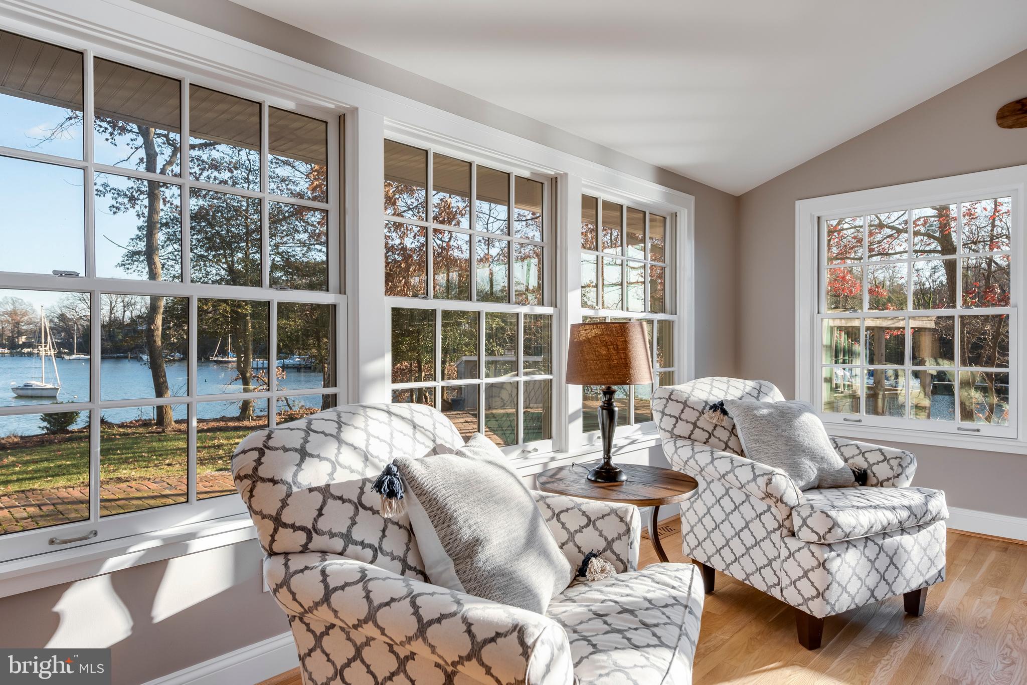 ANNAPOLIS ROADS - Residential