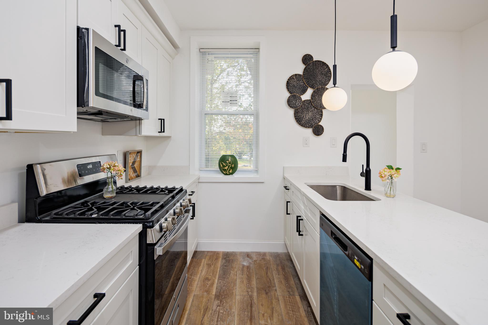 CLIFTON PARK - Residential